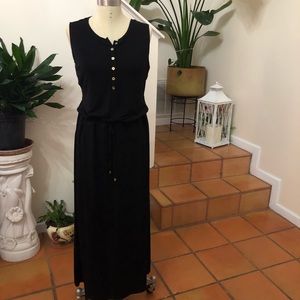 Chelsea & Theodore | Black Maxi Dress